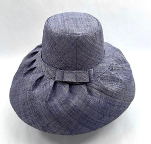 Raffia Curve Brim Hat Standard Brim in Cornflower Madagascan