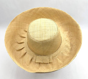Raffia Curve Brim Hat Standard Brim in Natural Madagascan
