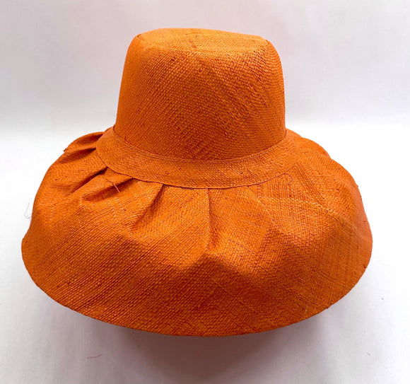 Raffia Curve Brim Hat Standard Brim in Orange Madagascan
