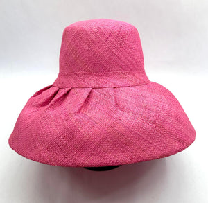 Raffia Curve Brim Hat Standard Brim in Rose Pink Madagascan