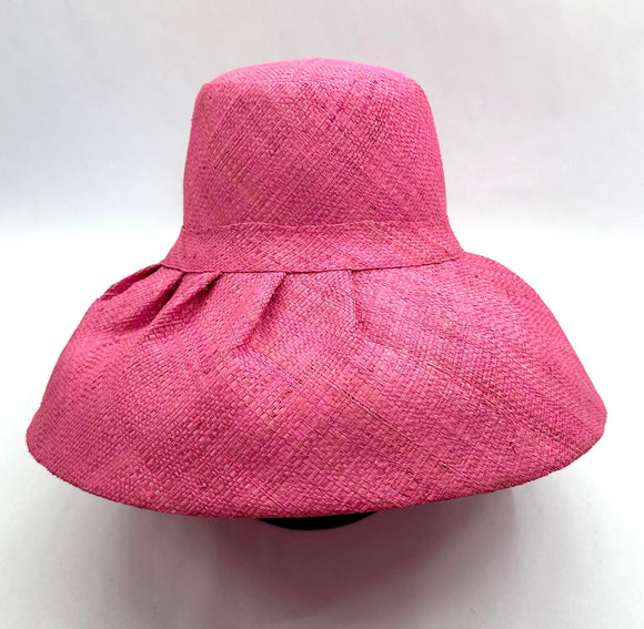 Raffia Curve Brim Hat Standard Brim in Rose Pink Madagascan