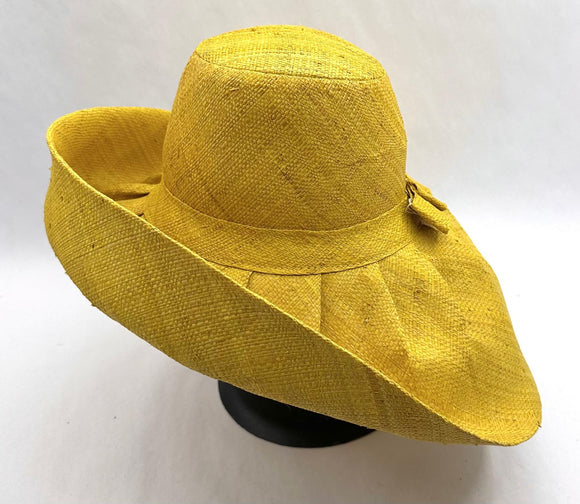Raffia Curve Brim Hat Standard Brim in Yellow Madagascan