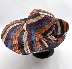 Raffia Curve Brim Hat Standard Brim in Candy Cane Madagascan