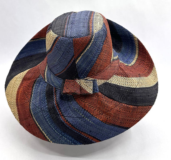 Raffia Curve Brim Hat Standard Brim in Fizzy Cola Madagascan
