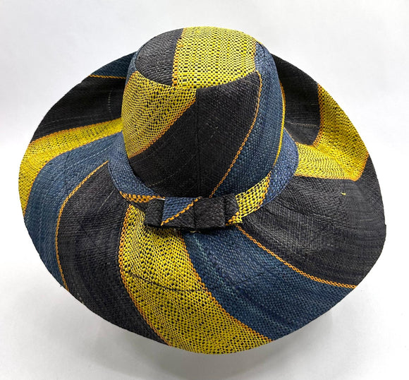 Raffia Curve Brim Hat Standard Brim in Gum Drops Madagascan