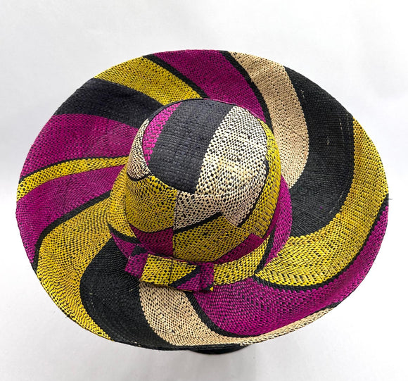 Raffia Curve Brim Hat Standard Brim in Liquorice Allsorts Madagascan