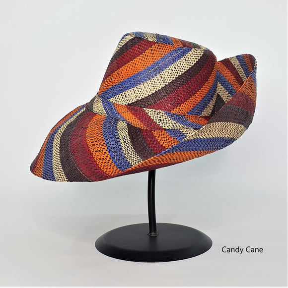 Raffia Curve Brim Hat in Candy Cane