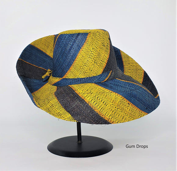 Raffia Curve Brim Hat Standard Brim in Gum Drops Madagascan
