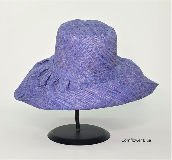 Raffia Curve Brim Hat Standard Brim in Cornflower Madagascan