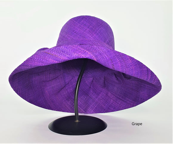 Raffia Curve Brim Hat Standard Brim in Grape Madagascan