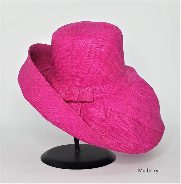 Raffia Curve Brim Hat Standard Brim in Mulberry Madagascan