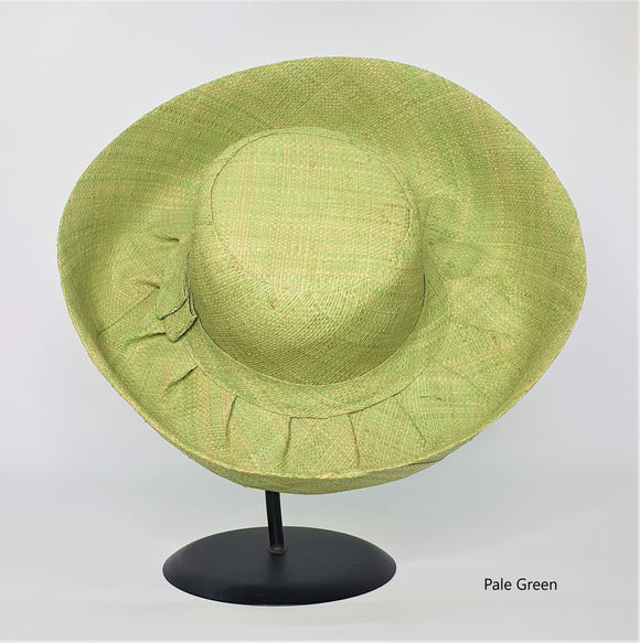 Raffia Curve Brim Hat Standard Brim in Pale Green Madagascan