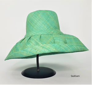 Raffia Curve Brim Hat Standard Brim in Seafoam Madagascan