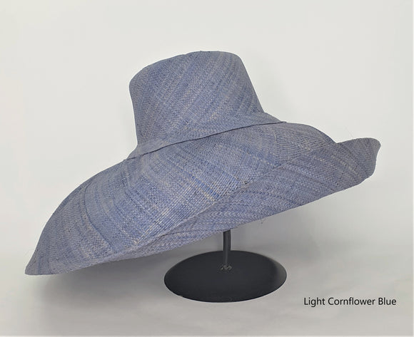Raffia Curve Brim Hat Large Brim in Cornflower Madagascan