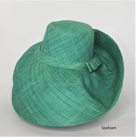 Raffia Curve Brim Hat Large Brim in Seafoam Madagascan