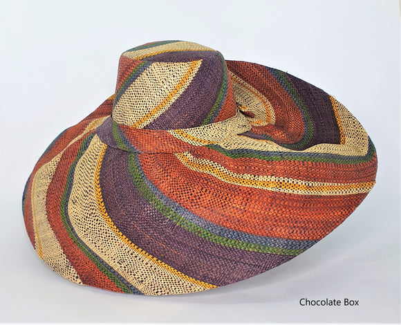 Raffia Curve Brim Hat Large Brim in Chocolate Box