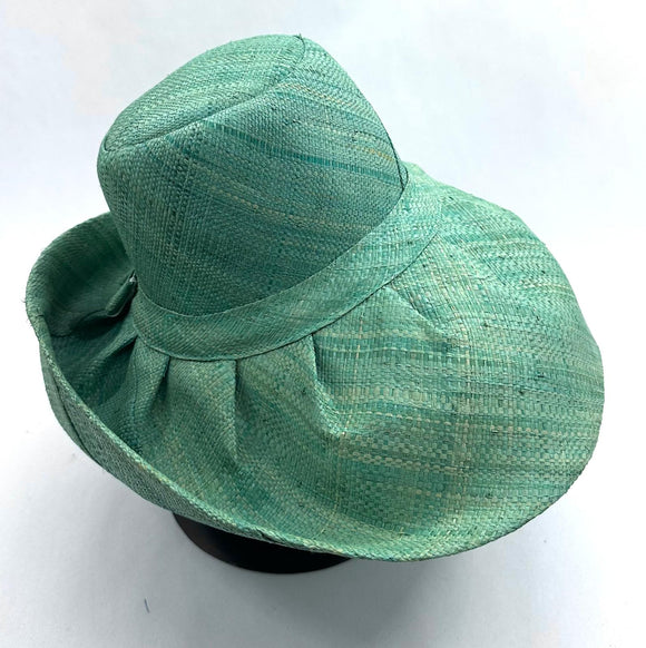 Raffia Curve Brim Hat Standard Brim in Seafoam Madagascan