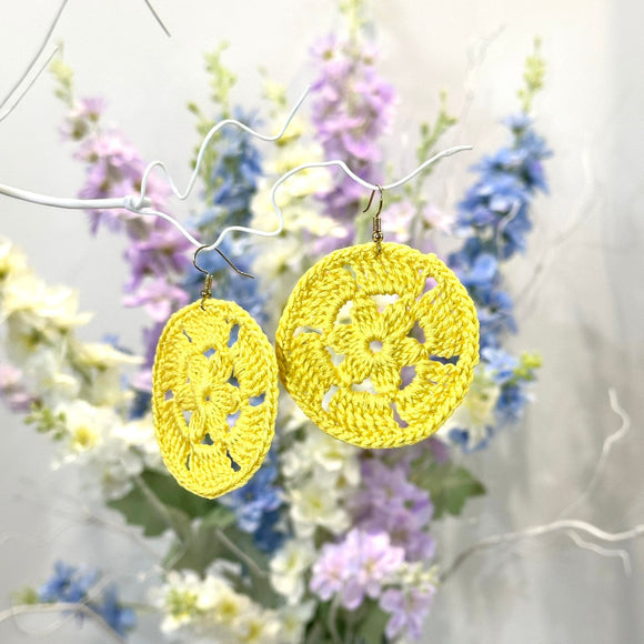 Circular Daisy Crochet Earrings (Gold Coloured Hooks)