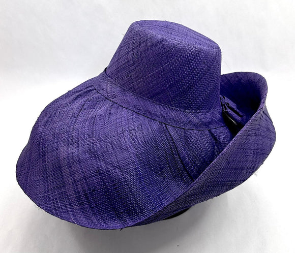 Raffia Curve Brim Hat Large Brim in Indigo Dark Madagascan