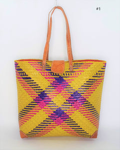 PATTERNED STRAW BASKET WITH LONG LEATHER HANDLES Madagascan