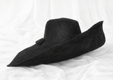 Raffia Curve Brim Hat Large Brim in Black Madagascan